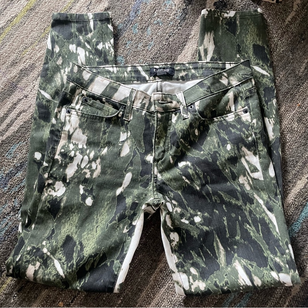 bebe Olive & White Camouflage Skinny Jeans